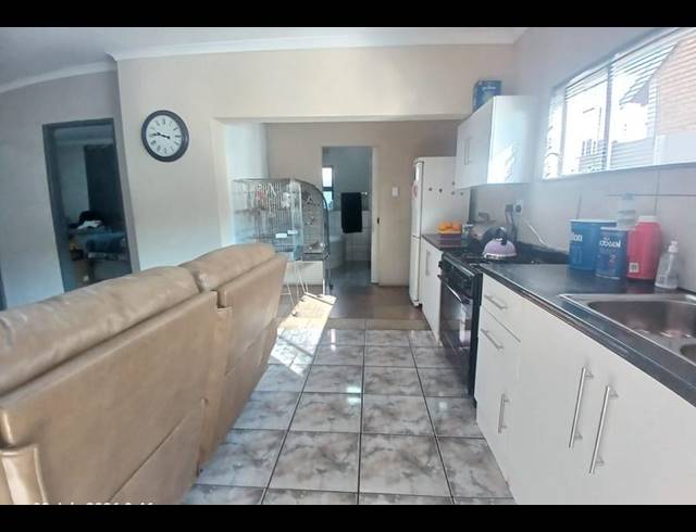 4 BEDROOM HOUSE FOR SALE IN GENL ALBERTS PARK